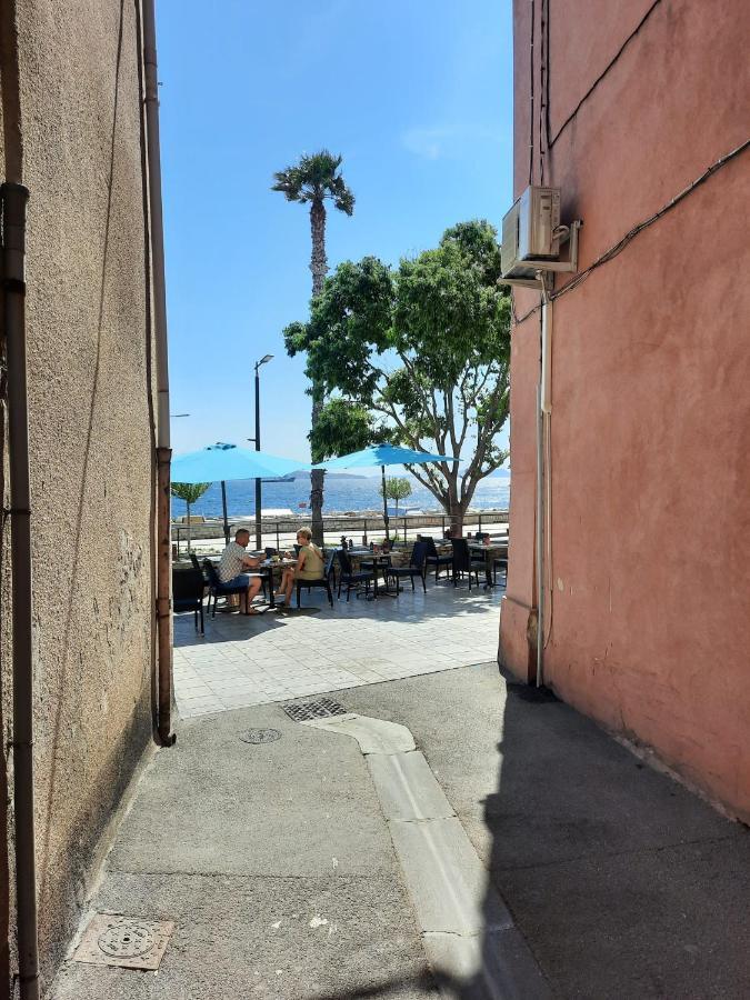 Renovated Fully Equipped Studio For 2 To 4 Pers Appartement La Ciotat Buitenkant foto